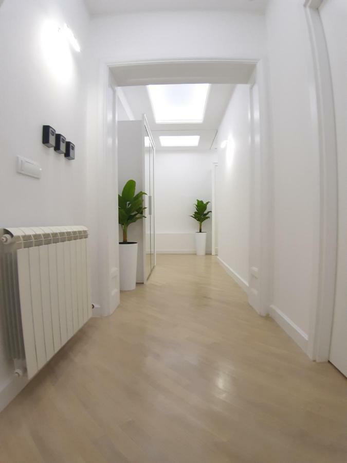 Momo 123 Apartments Belgrado Esterno foto