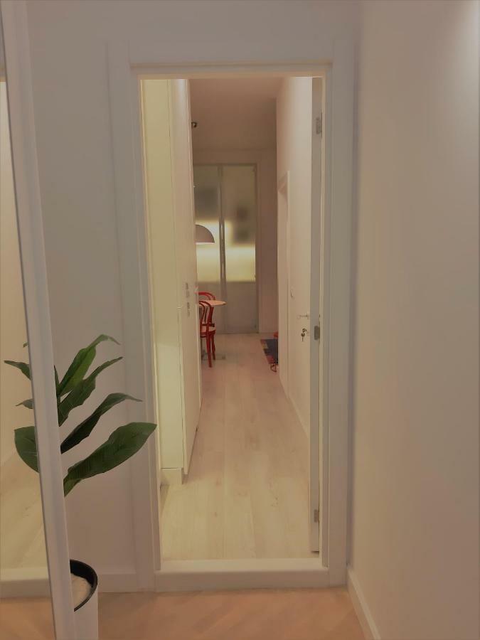Momo 123 Apartments Belgrado Esterno foto