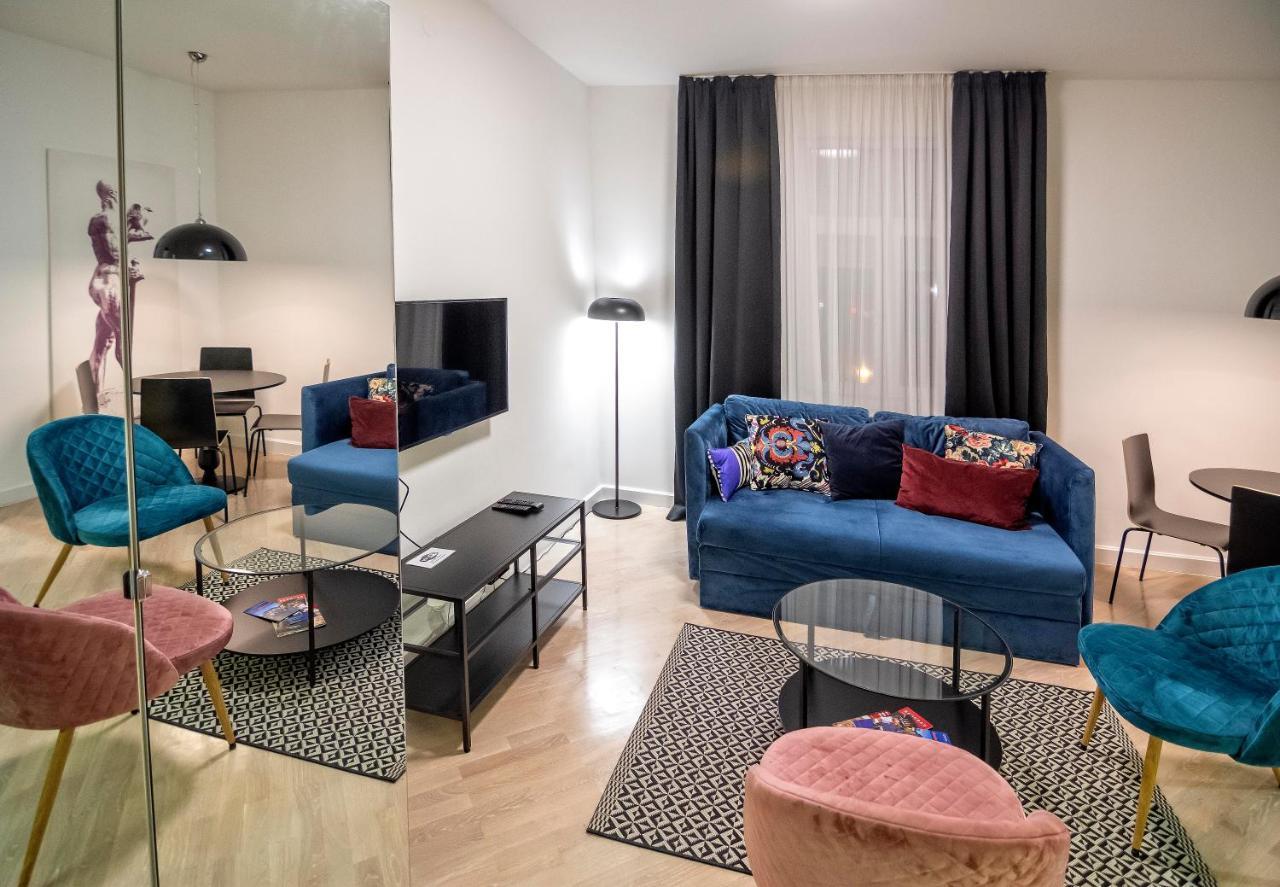 Momo 123 Apartments Belgrado Esterno foto