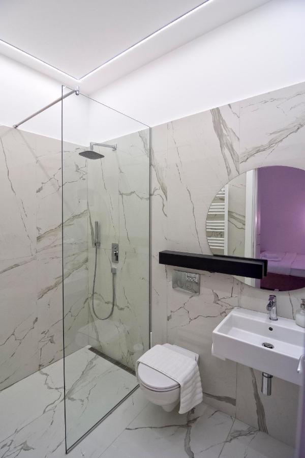 Momo 123 Apartments Belgrado Esterno foto