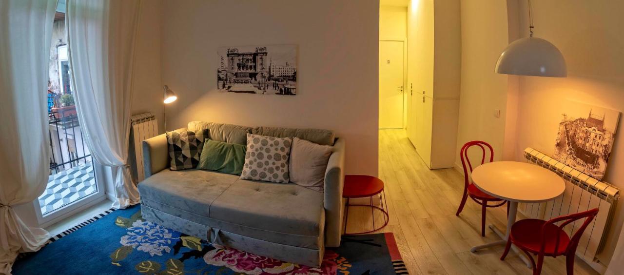 Momo 123 Apartments Belgrado Esterno foto